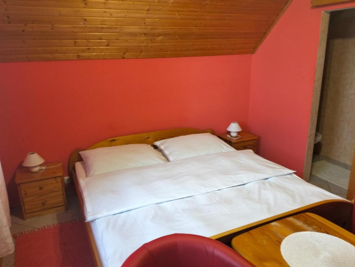 A-Privat Hotel Liptovsky Mikulas Exterior photo